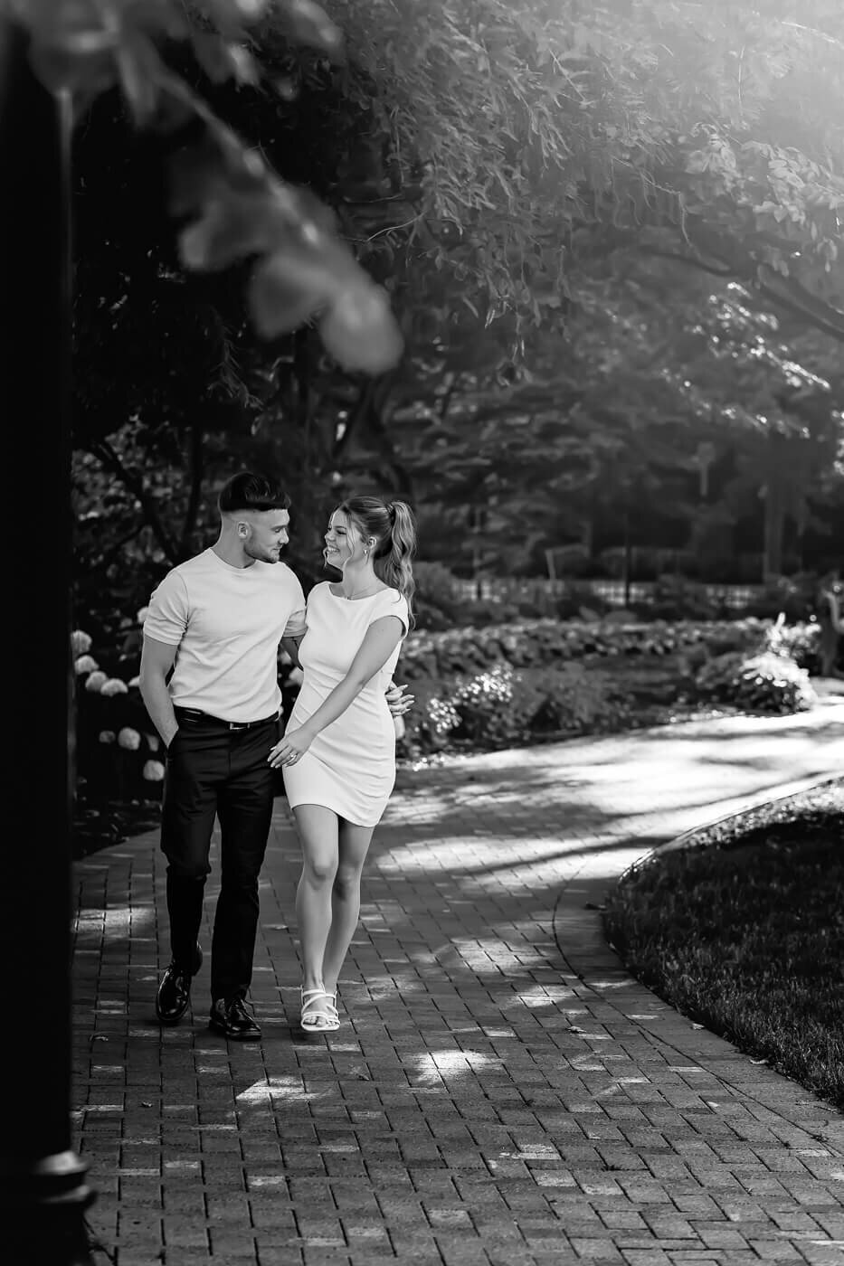 engagement-session-ewing-manor-bloomington-illinois-4