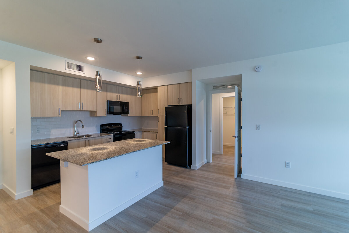 062524BERKELYPALMBEACH-79