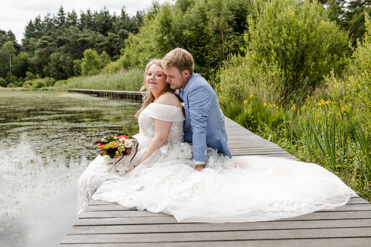 Trouwfotograaf Friesland, bruidsfotograaf, trouwen bij Paviljoen de Leyen (51)