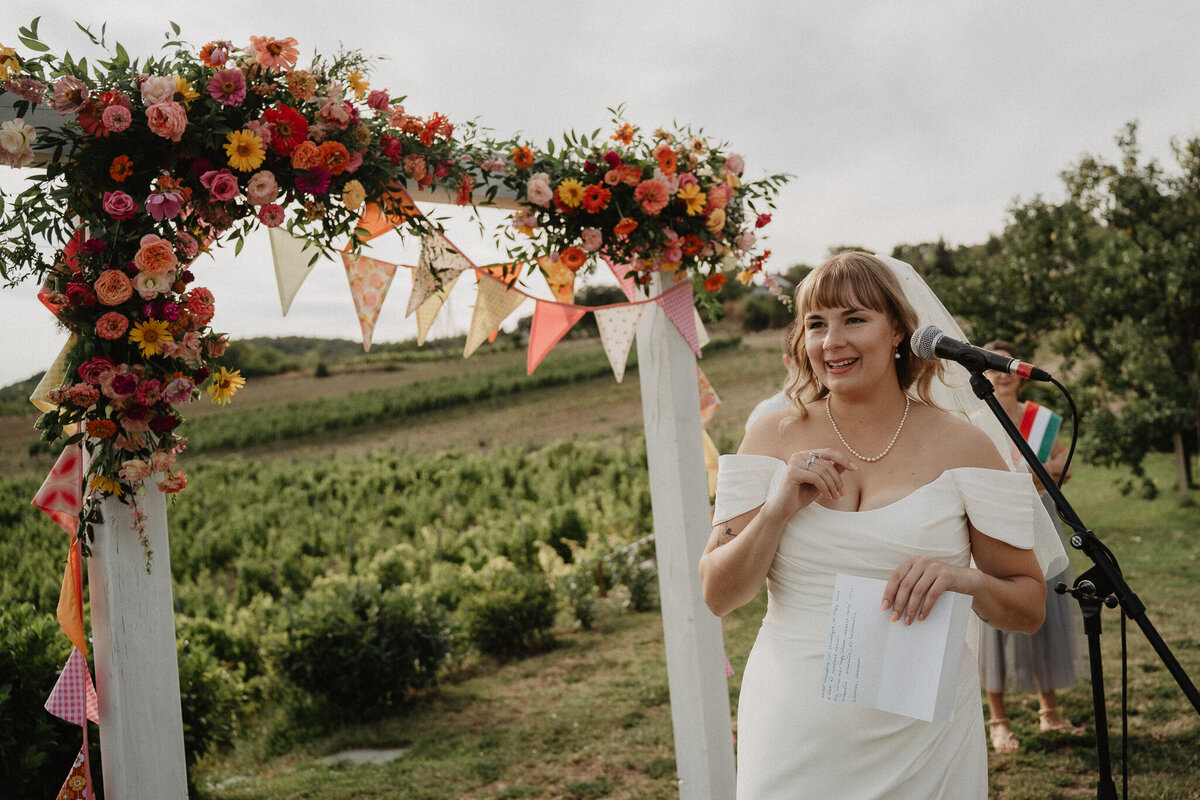 british-hungarian-wedding_byblankakatko-21