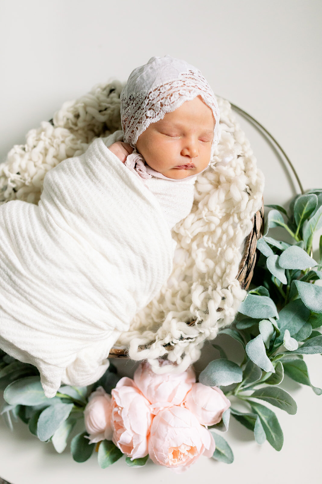 amandajoyphotography_gabriellanewborn-57