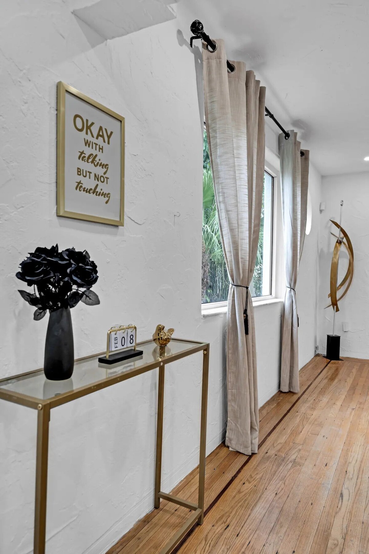 Dining area (3)