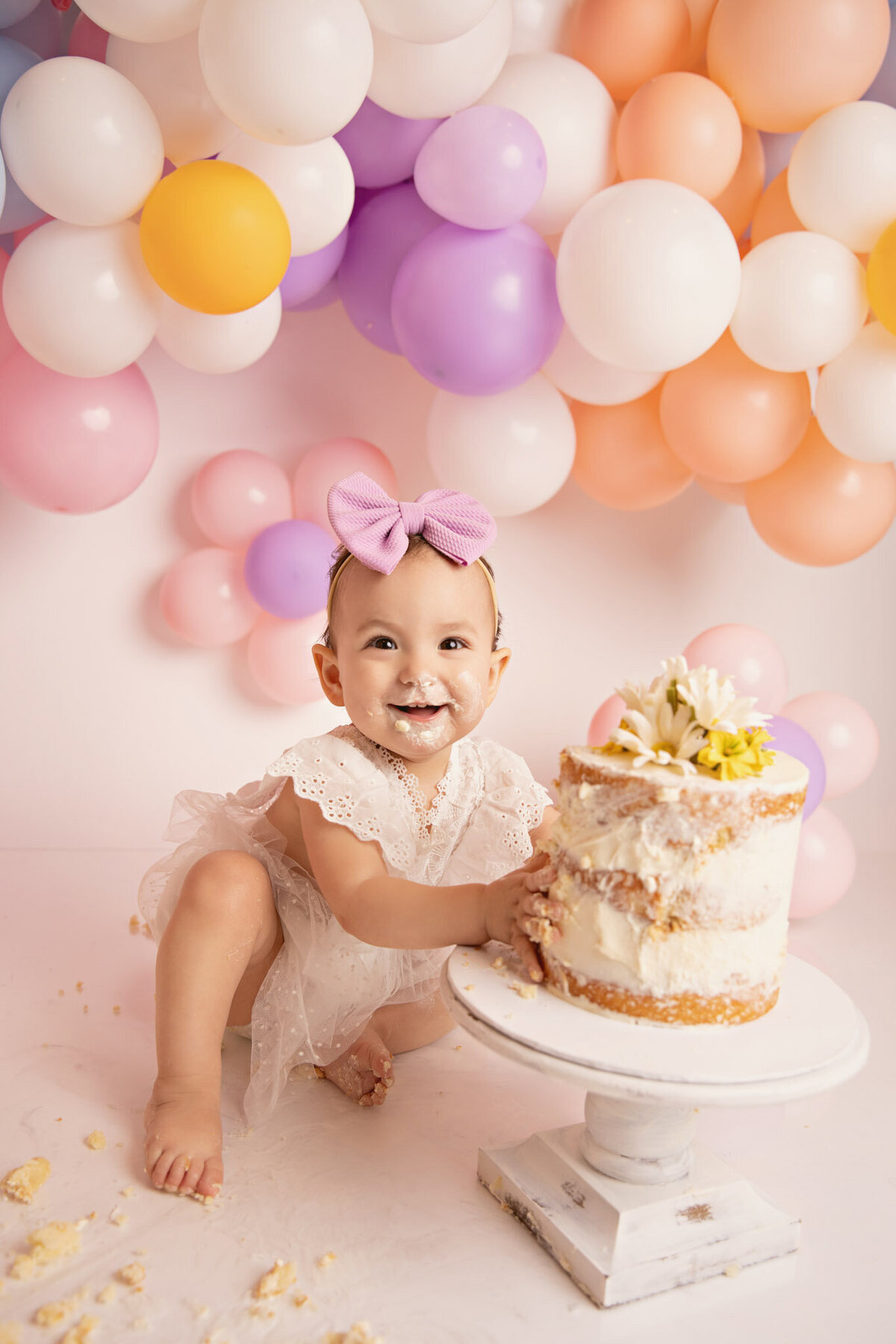 San Antonio baby first birthday photography cake smash photography studio lifestyle birthday photographer luxury photo studio