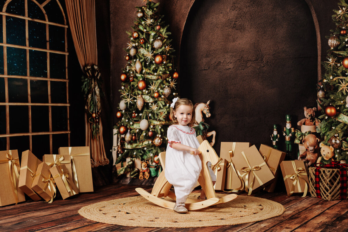 Best NWA holiday photographer, holiday portraits near me, Northwest Arkansas holiday photography, NW Arkansas holiday photos, NWA santa photos
