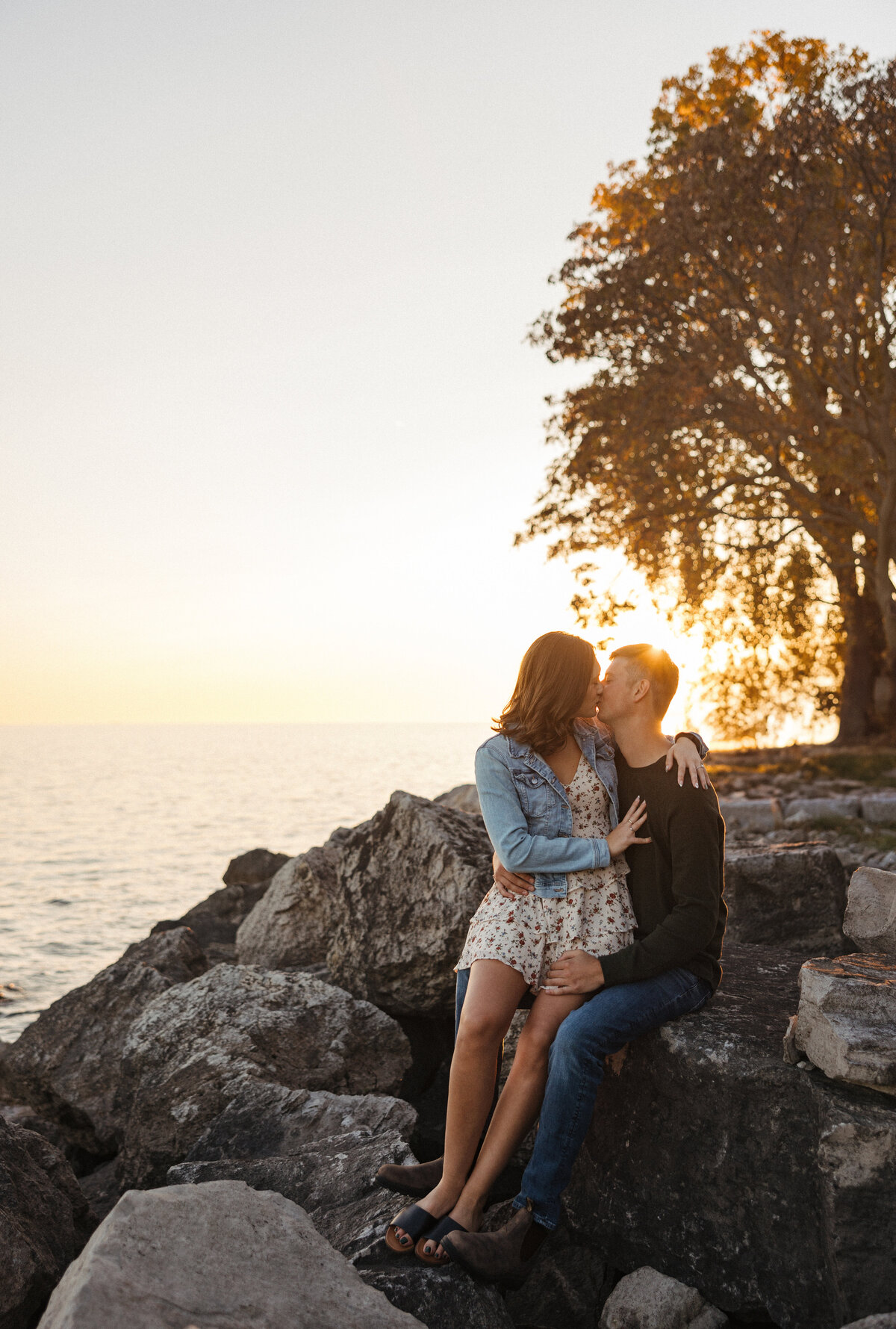 Kingsville_Windsor_Fall_Autumn_Engagement_Photos018