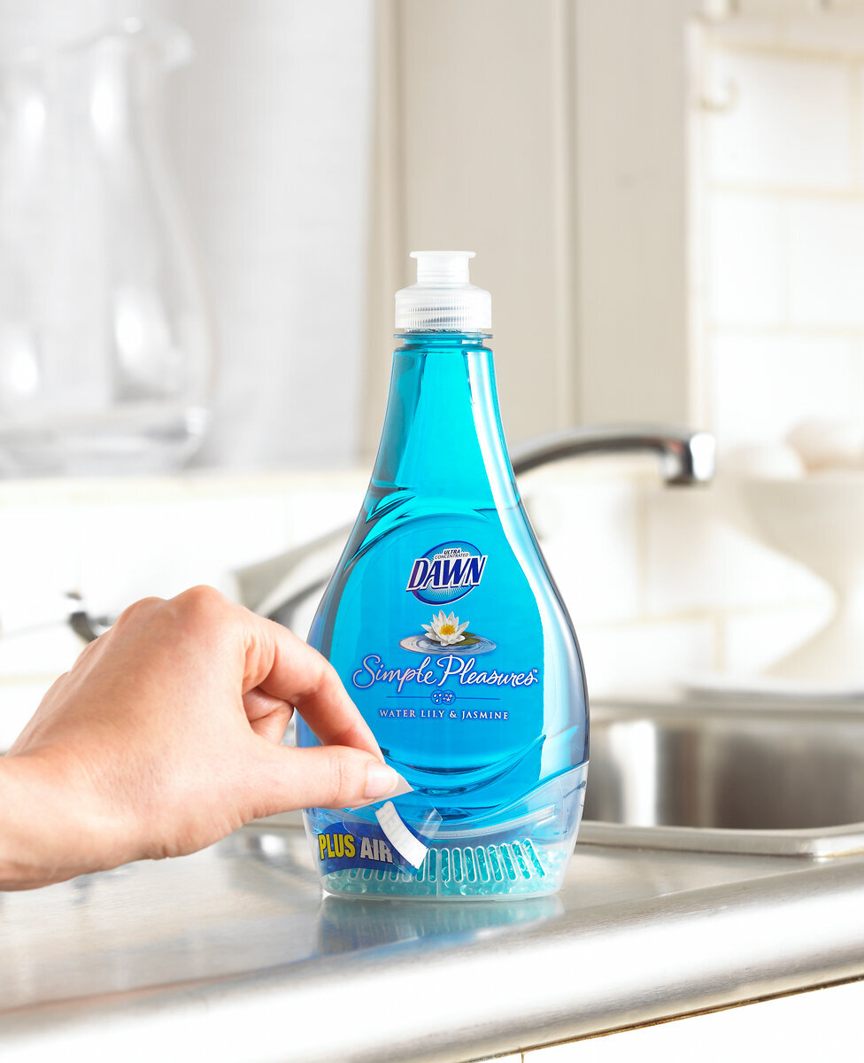 Dawn-Frutti-w_hand-5