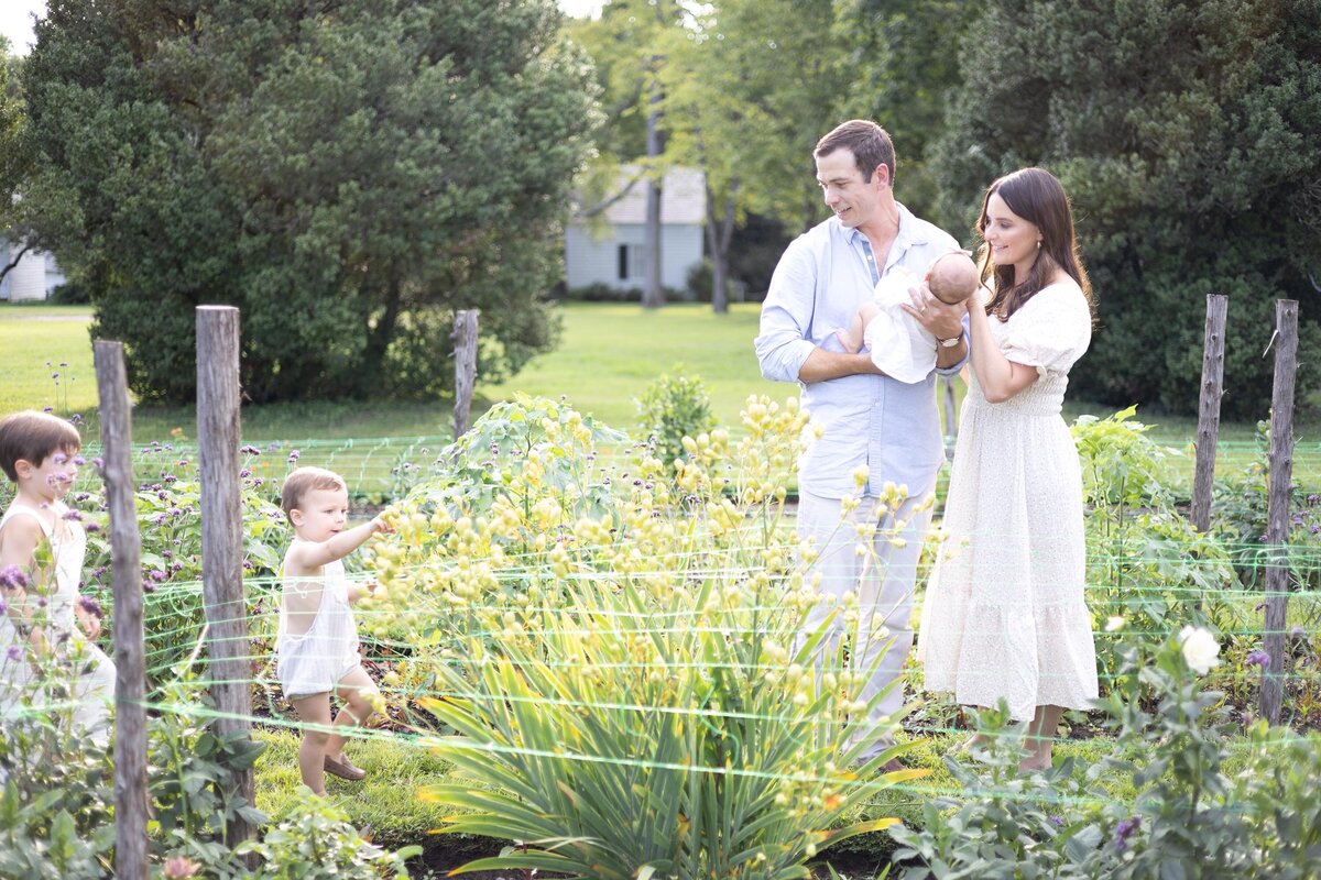 Williamsburg-Family-Photographer-Mary-Eleanor-Photography-019