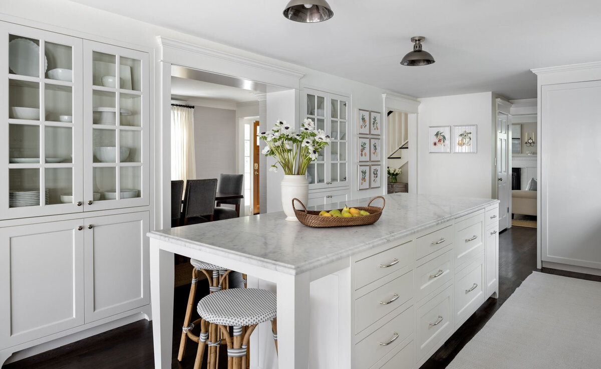 3-classic-white-narrow-kitchen-marble-low-ceiling