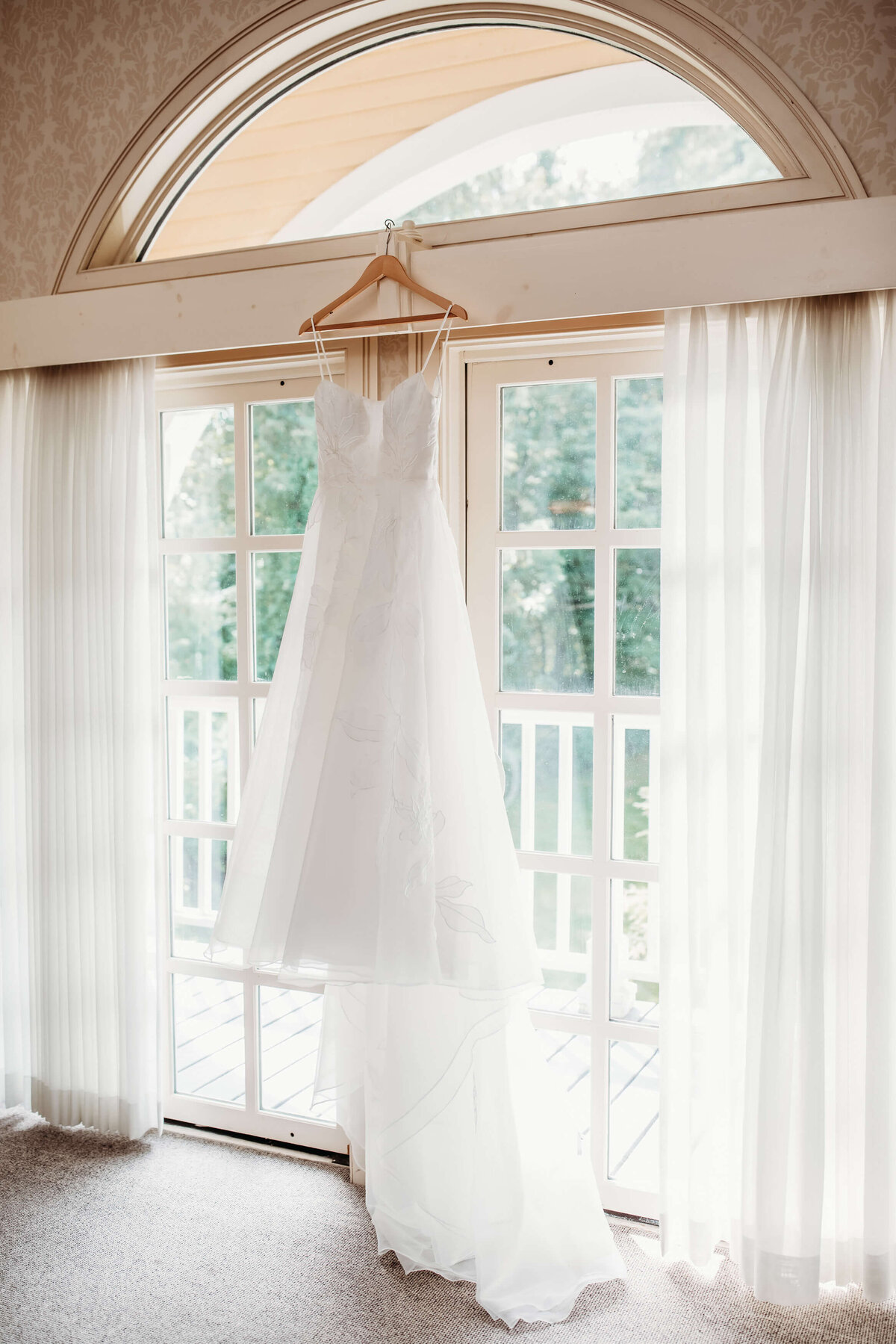 New_Hampshire_Wedding_Photographer_Bedford_Village_Inn-6