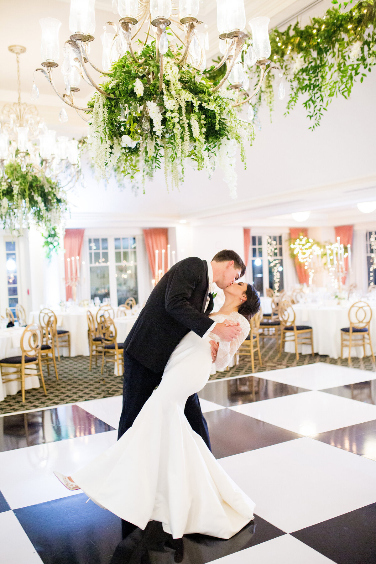 wedding receptions at kahkwa club erie
