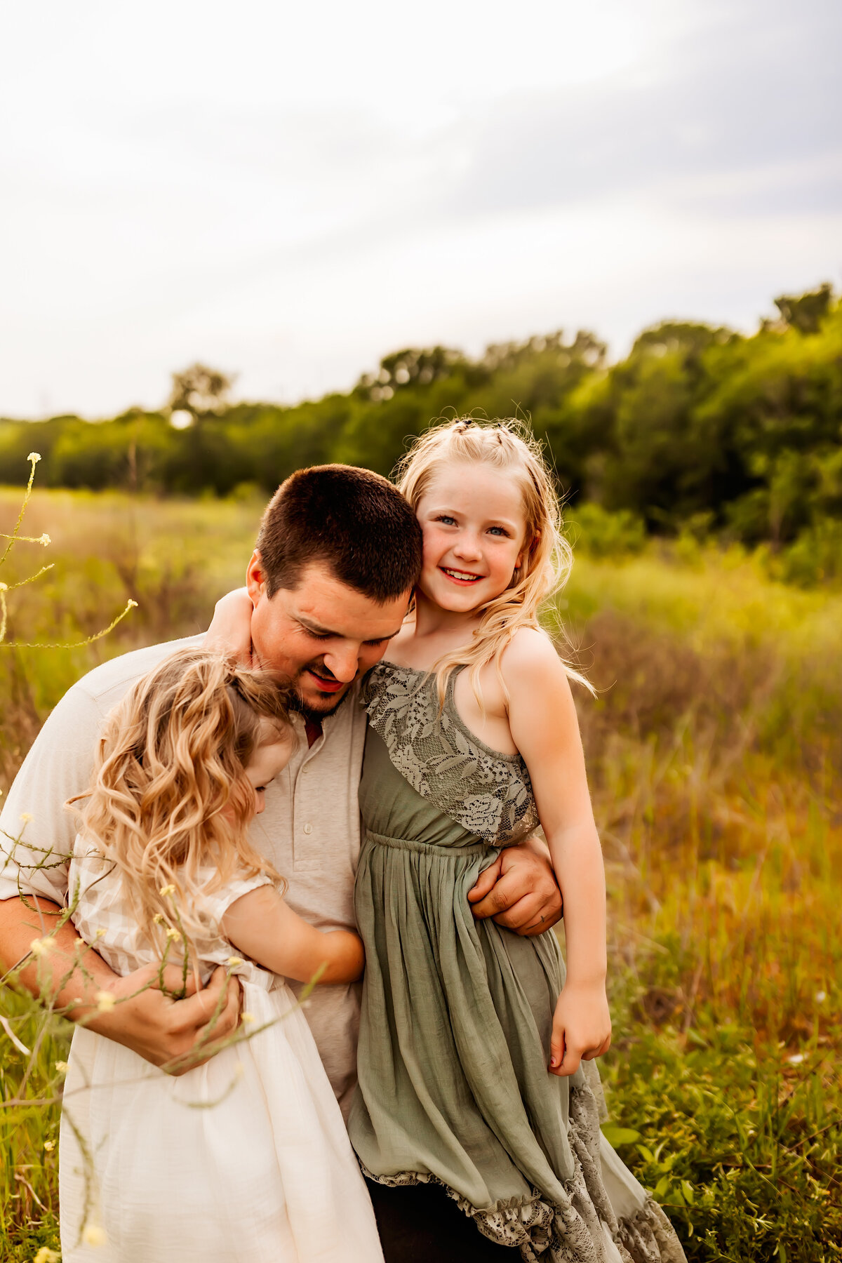 Father and daughters | Keene, Texas Family Photographer