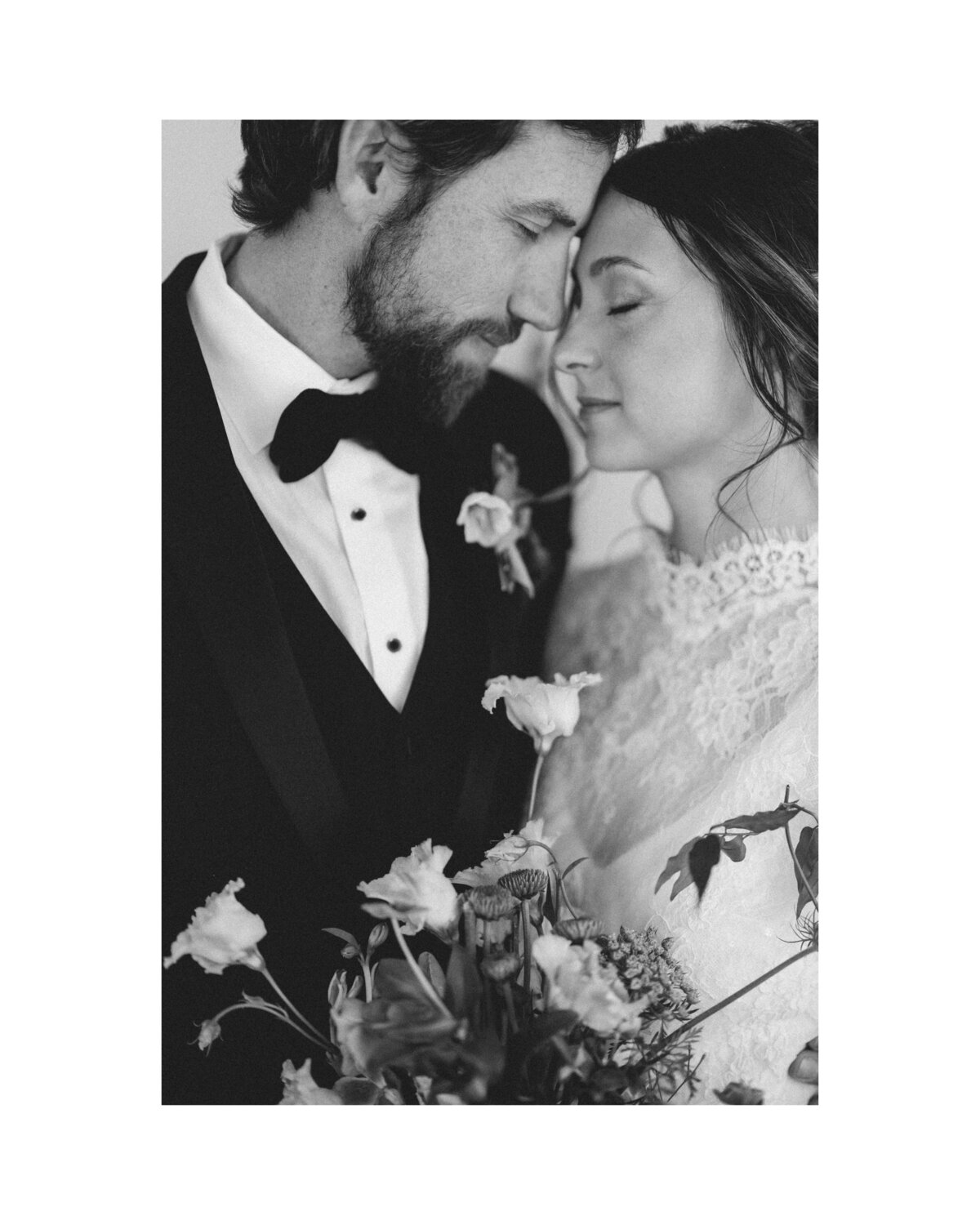 Fine-Art-Intimate-Wedding-Photographer-27