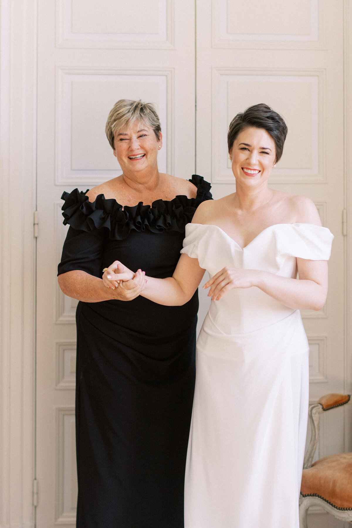 Maïlys Fortune Photography Husband Wife Wedding Weddings Photography France Switzerland Italy Timeless Dreamy Imagery Bilingual French English Destination Weddings Destination Wedding Provence French Riviera Paris Lake Como Tuscany64