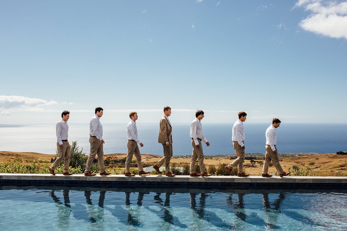 groom and groomsmen