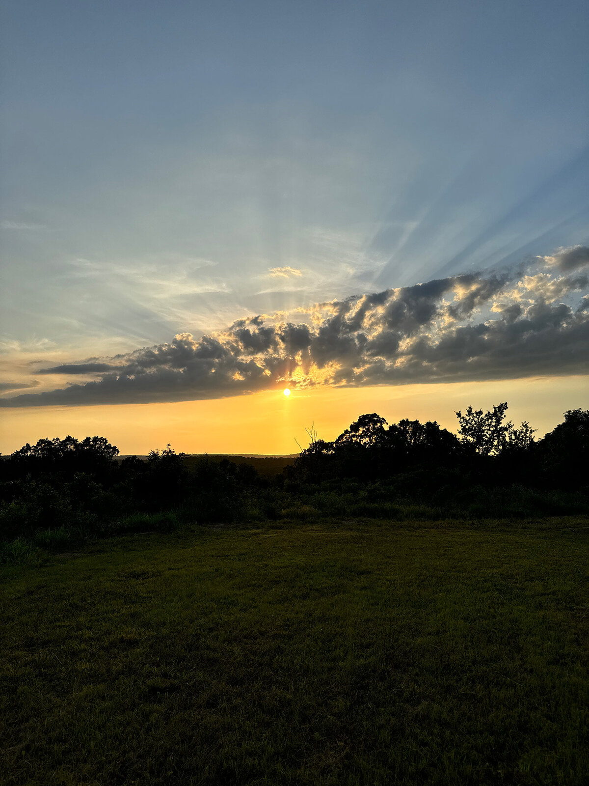 A photo of a sunset or sunrise on the Ridge.