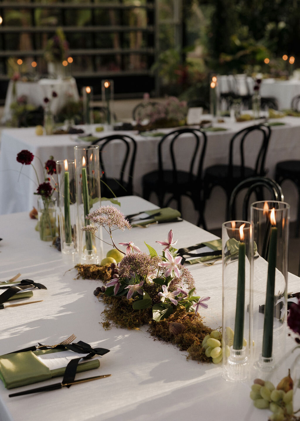 meagan-hilss-events-garden-table-setting
