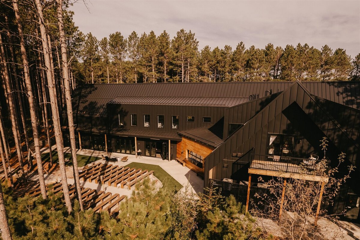 Pinewood Events - Minnesota Modern Nature Inspired Wedding Event Venue - @winsome_photos -3