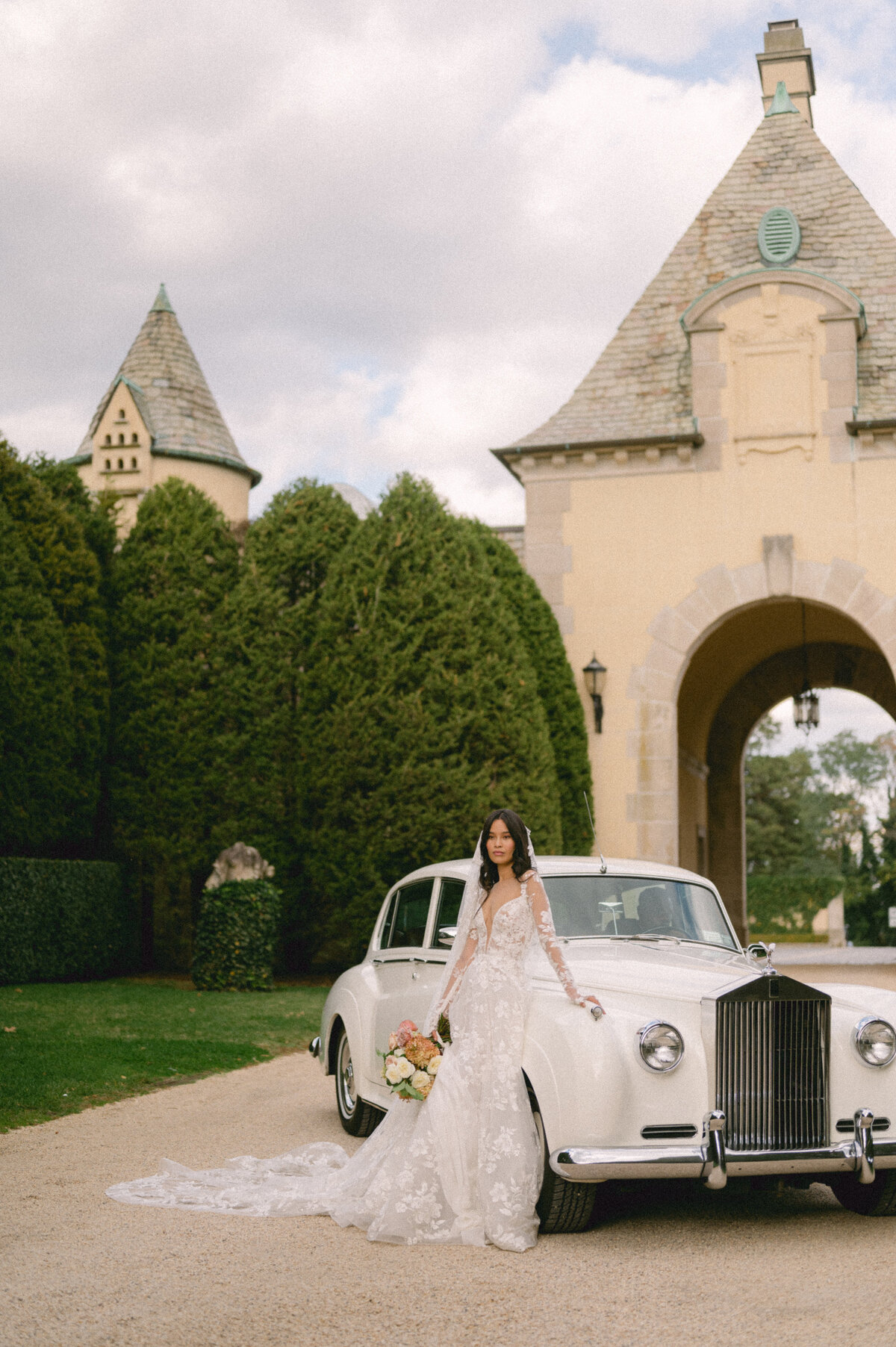 oheka-castle-ny-wedding-by-jacie-marguerite-359