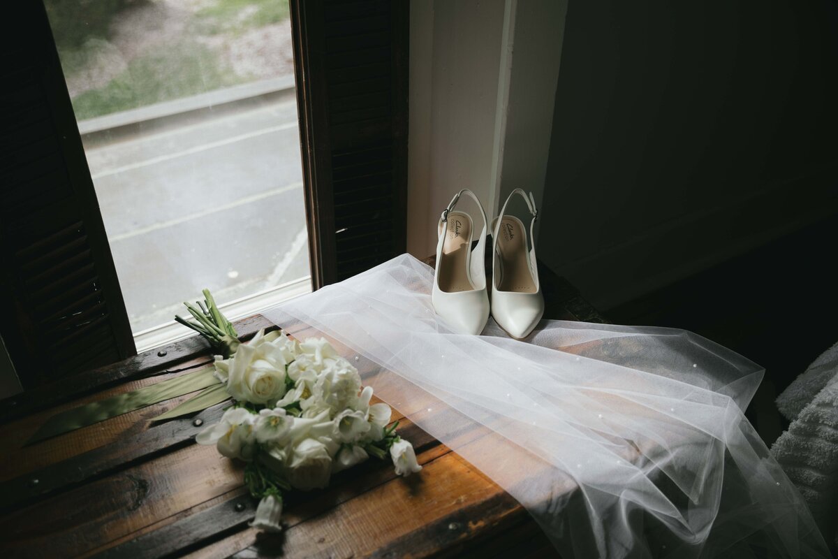 Chloe Parker Photography Heartfelt Wedding Photographer in Virginia — Featured Photos 14