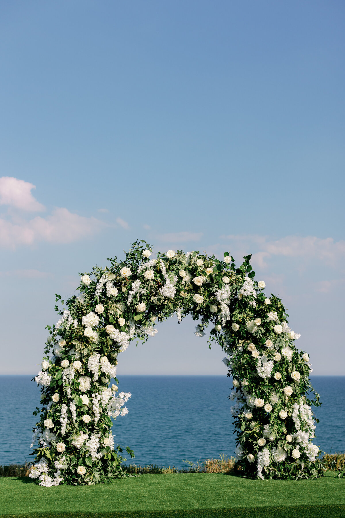shoreacres-lake-bluff-tent-wedding-by-olivialeigh-69