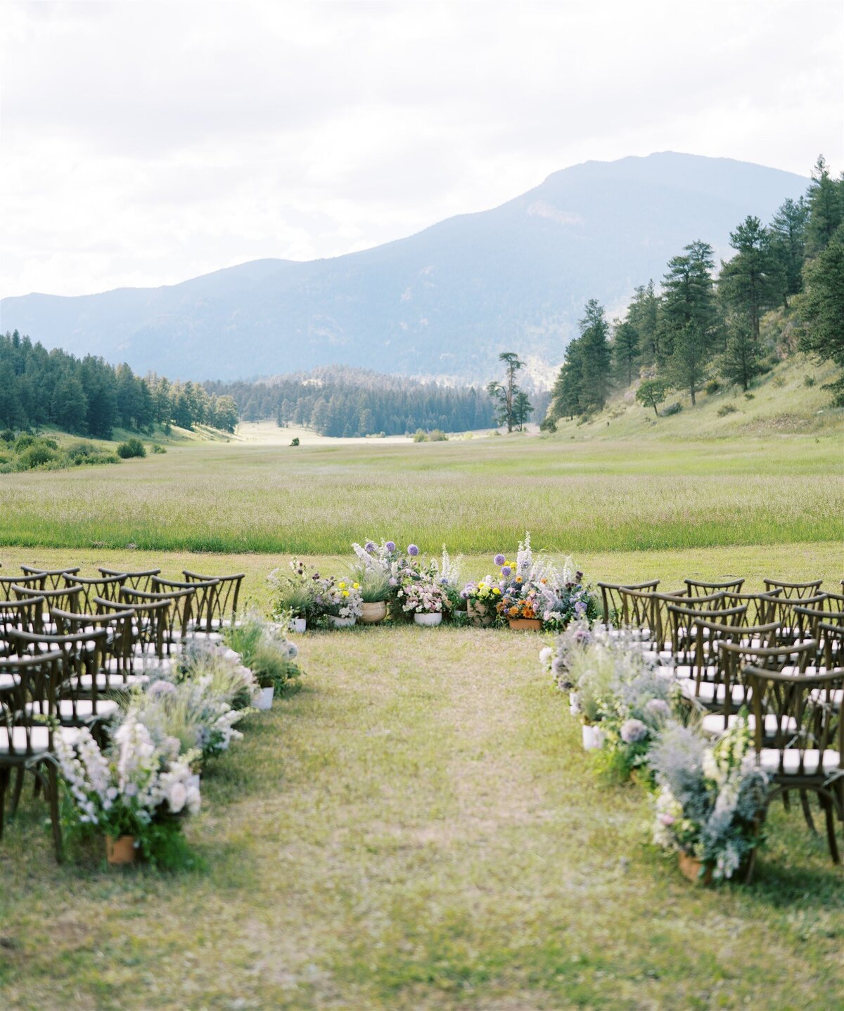 Colorado-wedding-planner-mountain-wedding-ceremony
