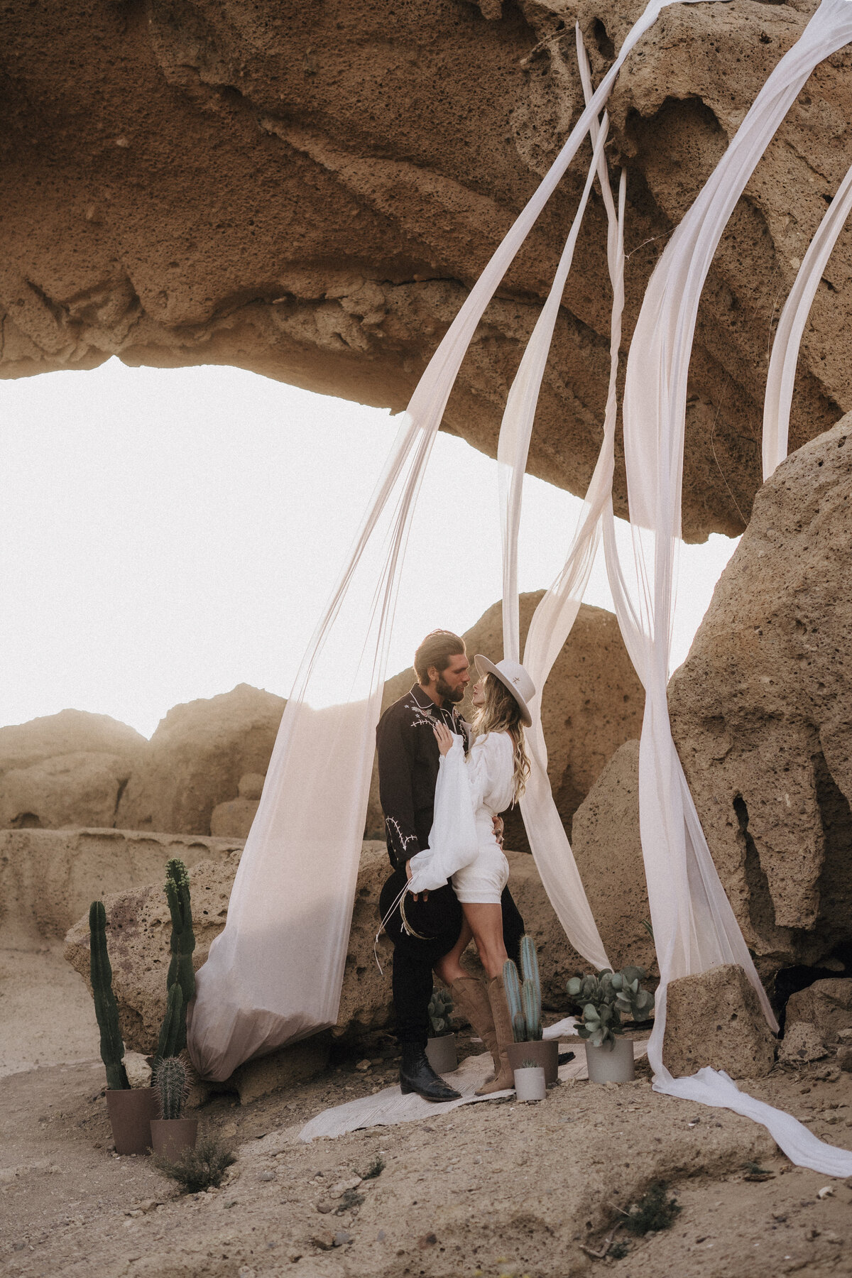 05044-Lisa Roeder Photography - Tenerife Elopement