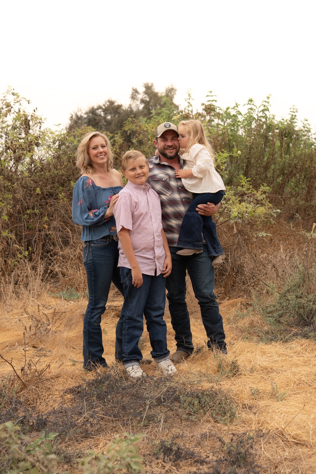Fall Family Photos at Kaweah Oak Preserve