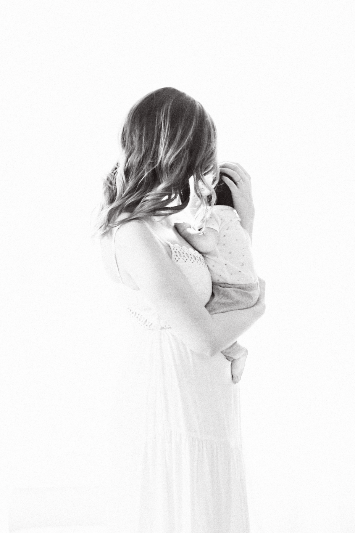 mother-baby-photographer-01-bw