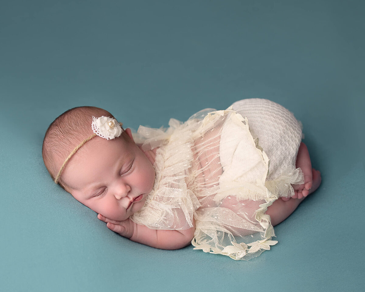 akron-newborn-photographer-kendrahdamis (1 of 1) 2