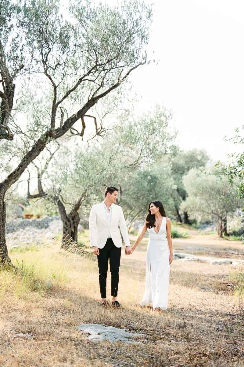 Engagement 1200px-1039