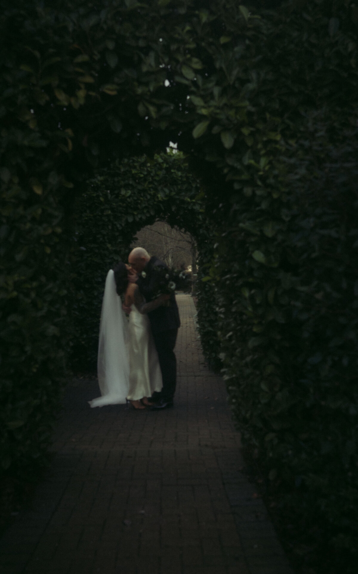 Timeless and romantic couple photography sessions that capture the heart of your love story.