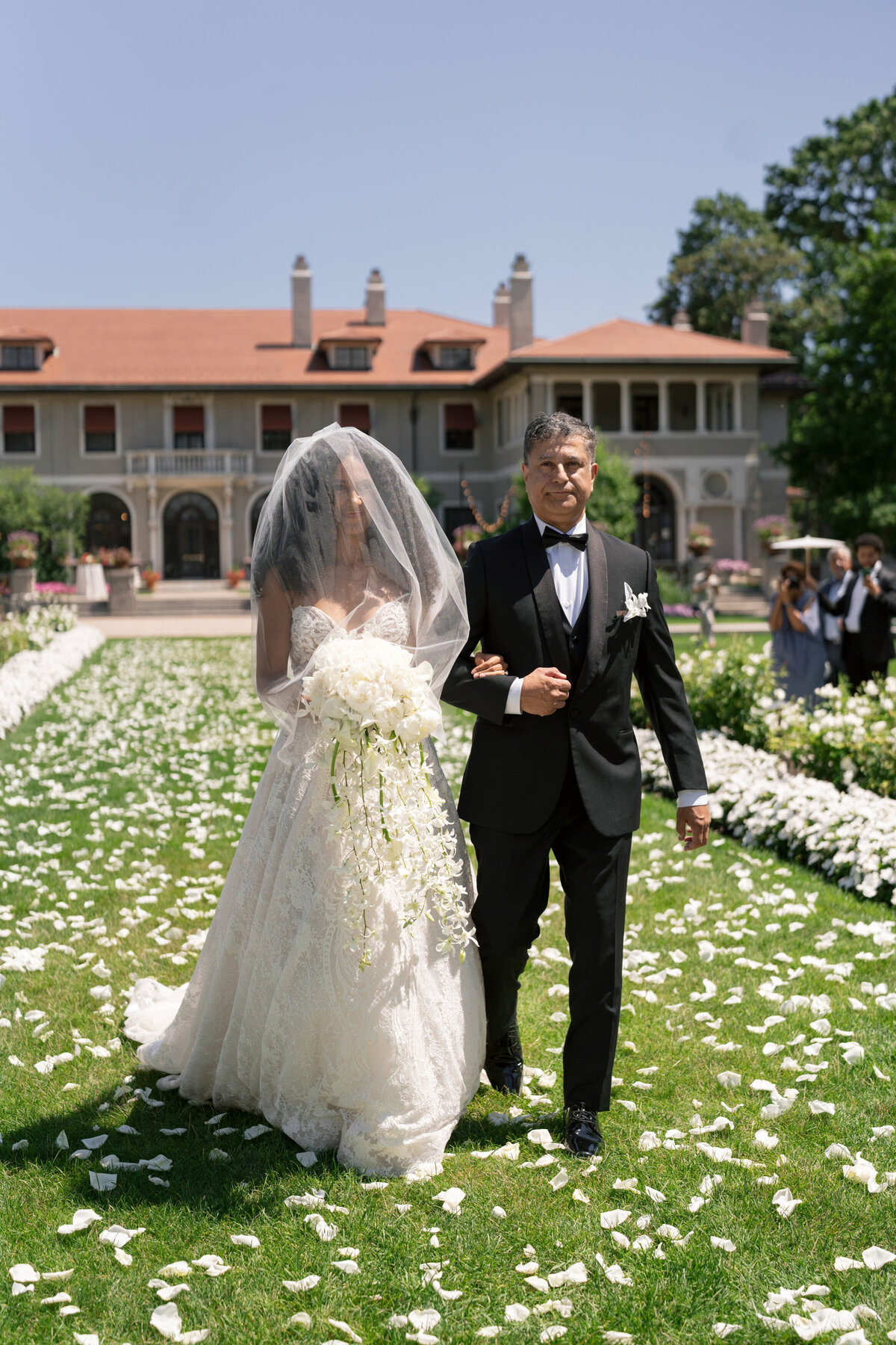 Berlez-Chicago-Wedding-Photographer-samantha-li-bridal-Eve-of-Milady-Armour-House-Editorial-61