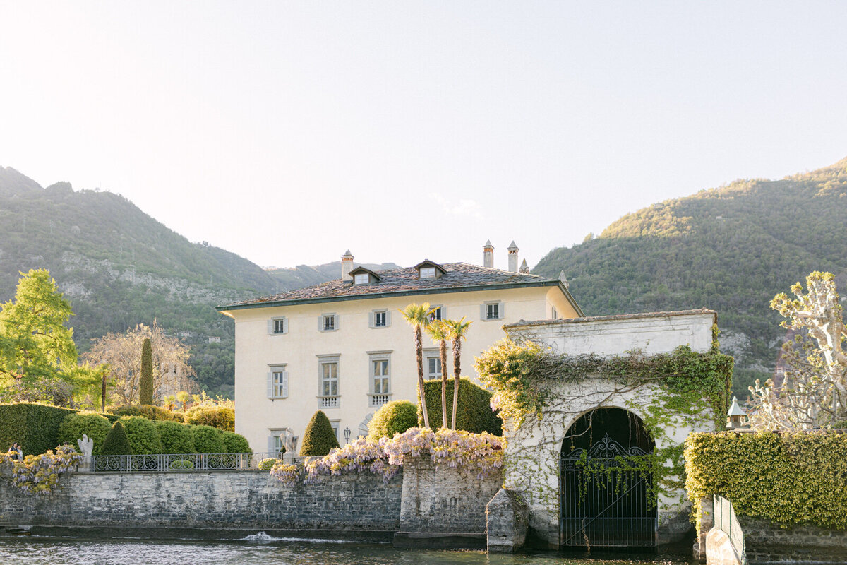 A view of Lake Como wedding venue