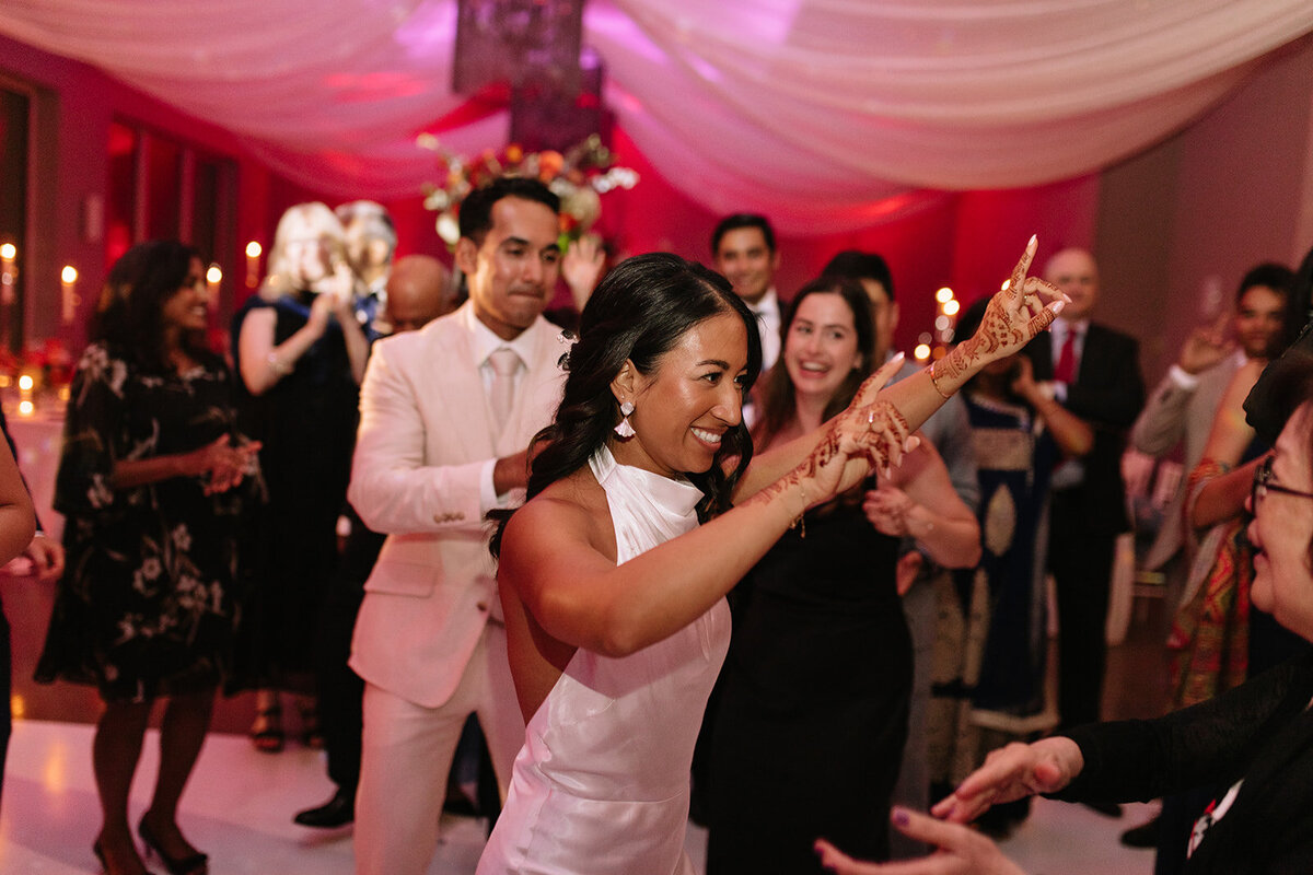 Danielle-Aisling-Le-Belvedere-Summer-Wedding_NS_18-17