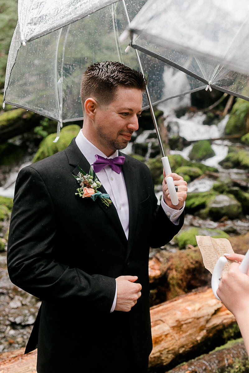 washingtonelopementphotographer-fernacreswedding-forkswashingtonwedding-pnwelopement-18