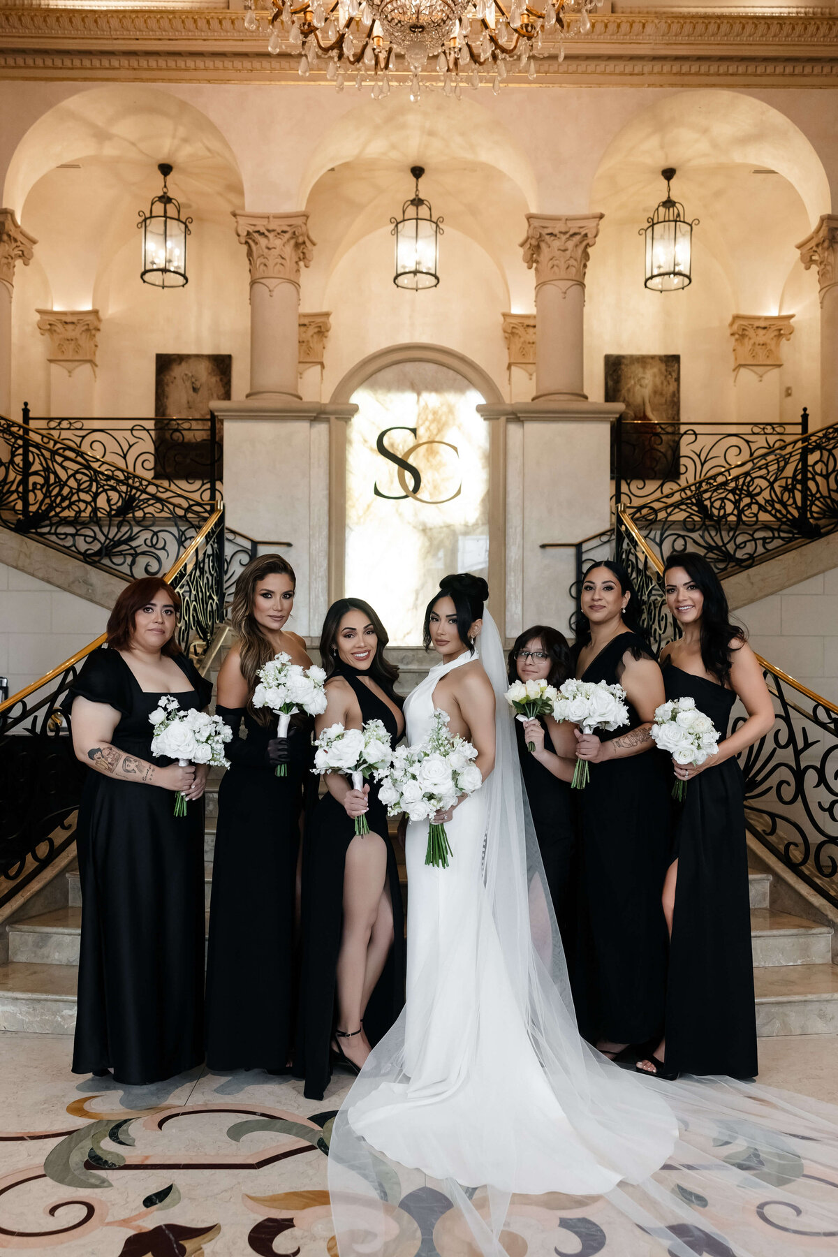 5riskyexposure_andrea-george_las-vegas-elopement-photography