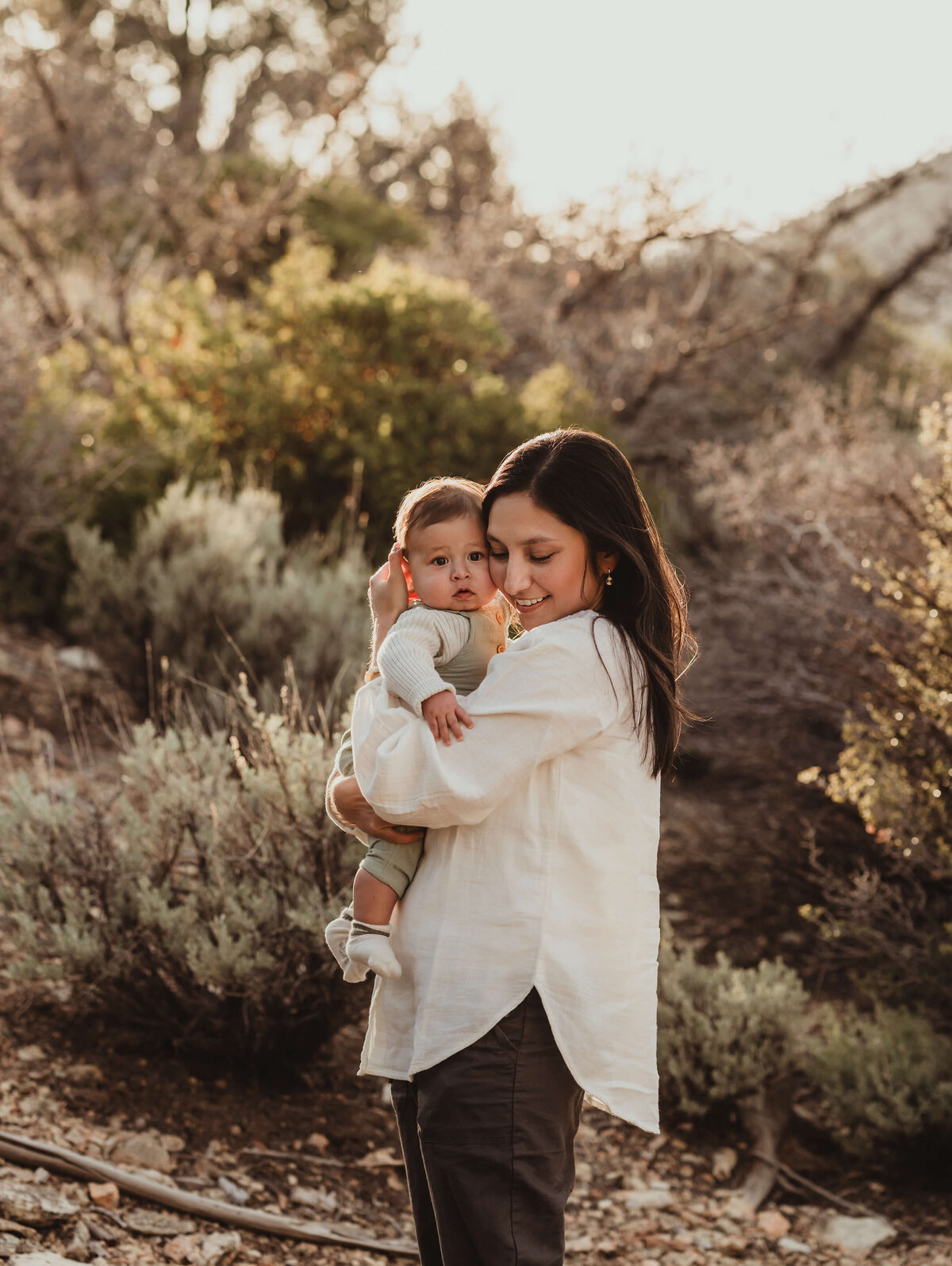 mom-and-six-month-old-poses