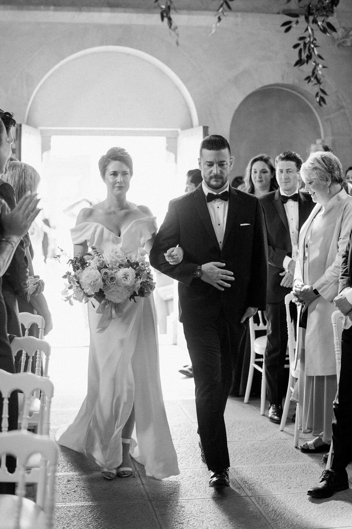 Maïlys Fortune Photography Husband Wife Wedding Weddings Photography France Switzerland Italy Timeless Dreamy Imagery Bilingual French English Destination Weddings Destination Wedding Provence French Riviera Paris Lake Como Tuscany80