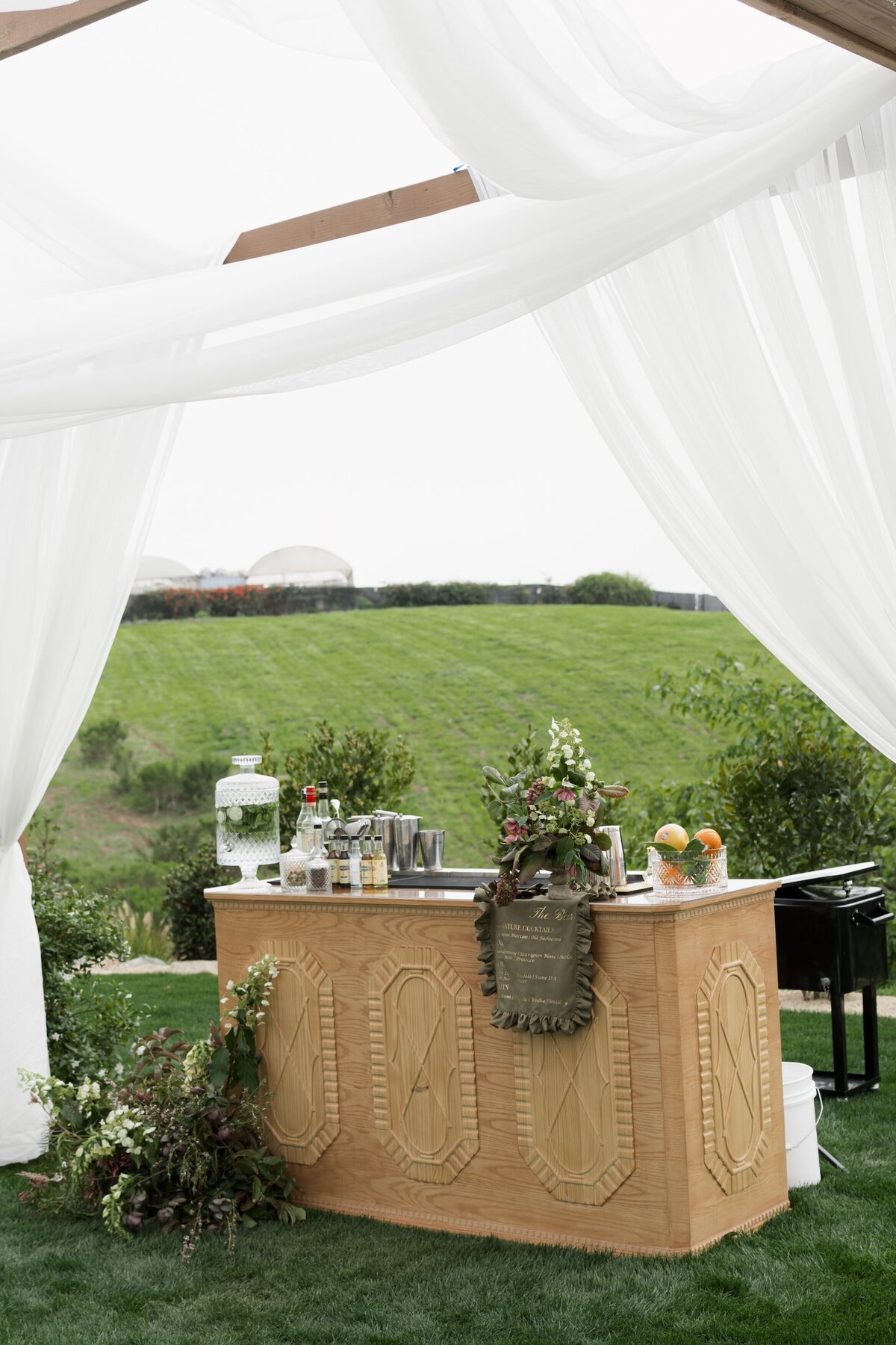 Jeune-Perche-Faye-Fern-Creative-MVFPortraits-Reception-Details-83