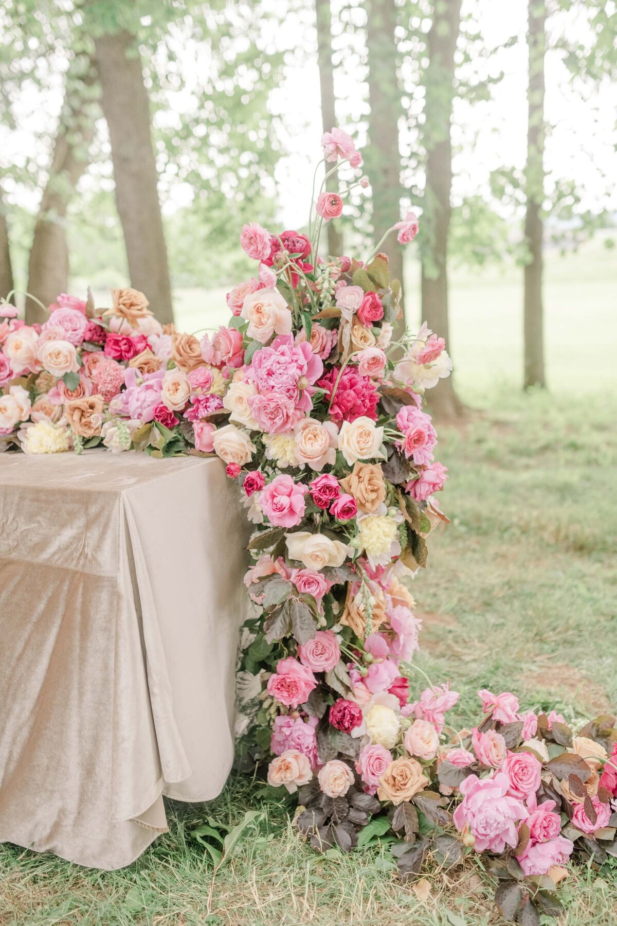 Ten23-Photography-Destination-Editorial-wedding-Photographer-Mississippi-Alabama-Holly-Chapple-Hope-Flower-Farm-Style-Me-Pretty-6