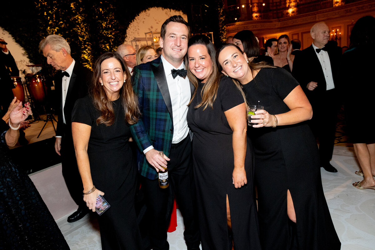 chicago-luxury-winter-wedding-at-old-st-pats-122