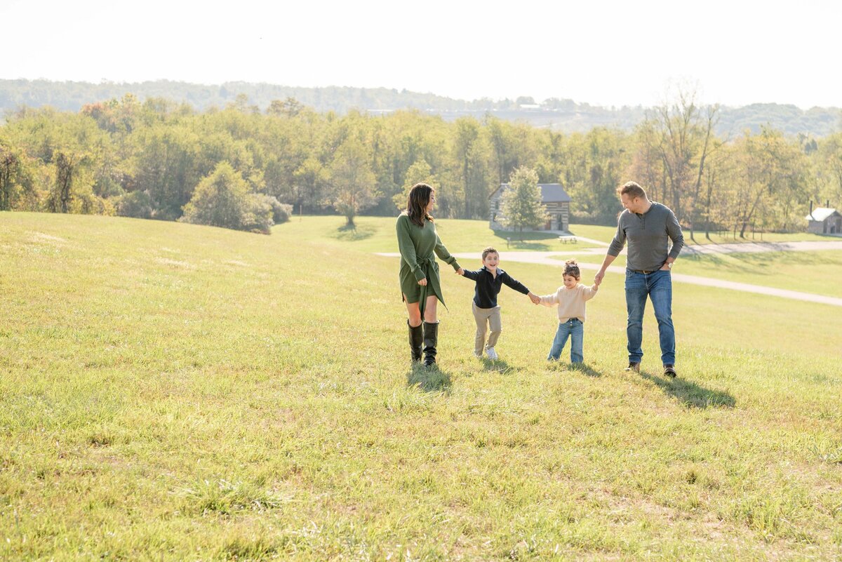 Pittsburgh-PA-Mingo-Creek-Park-Fall-Mini-Session-Magnolia-and-Grace-Photography-Co-SaraP# (1)-4
