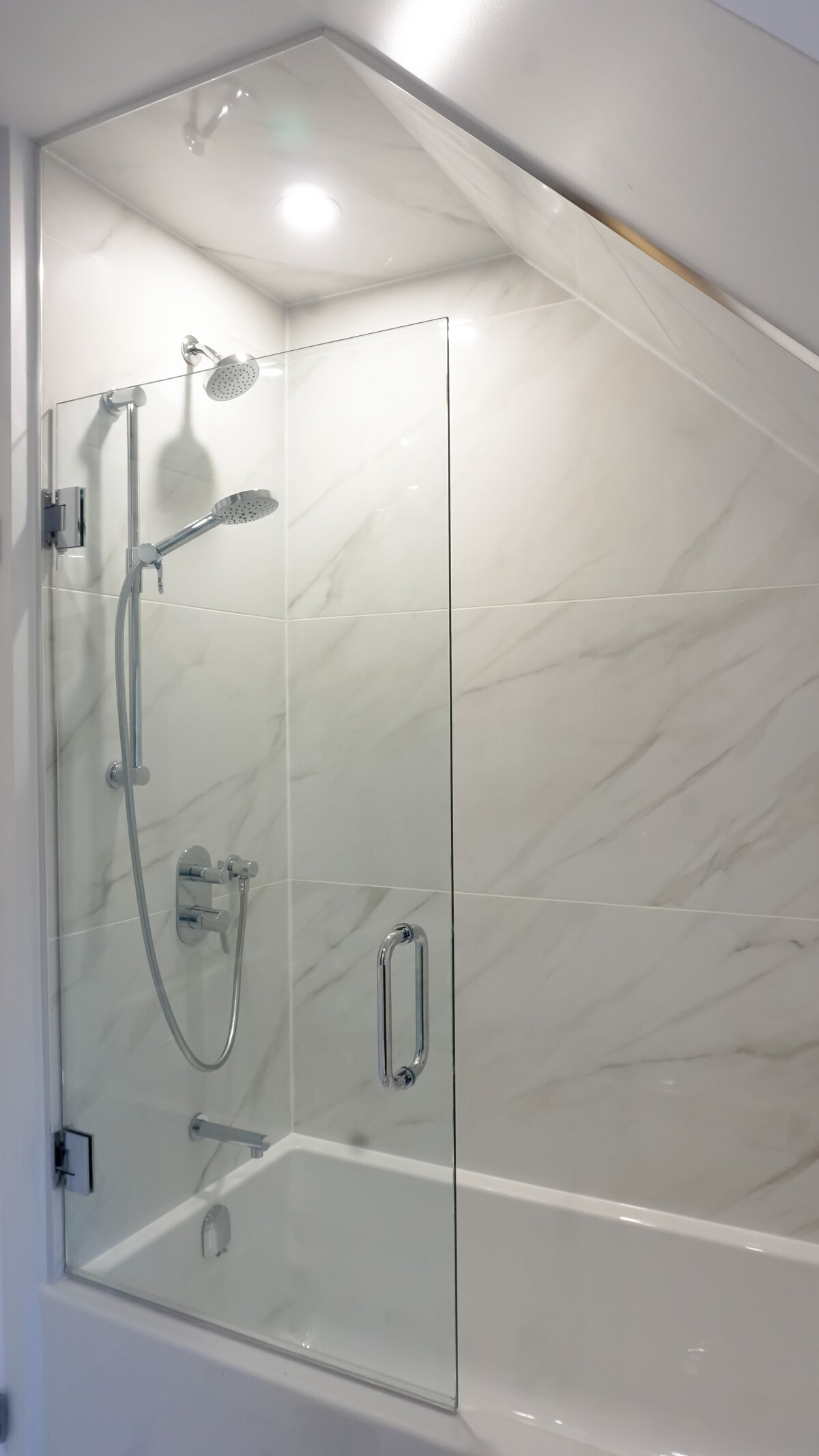 Ottawa Main Bath 1-7