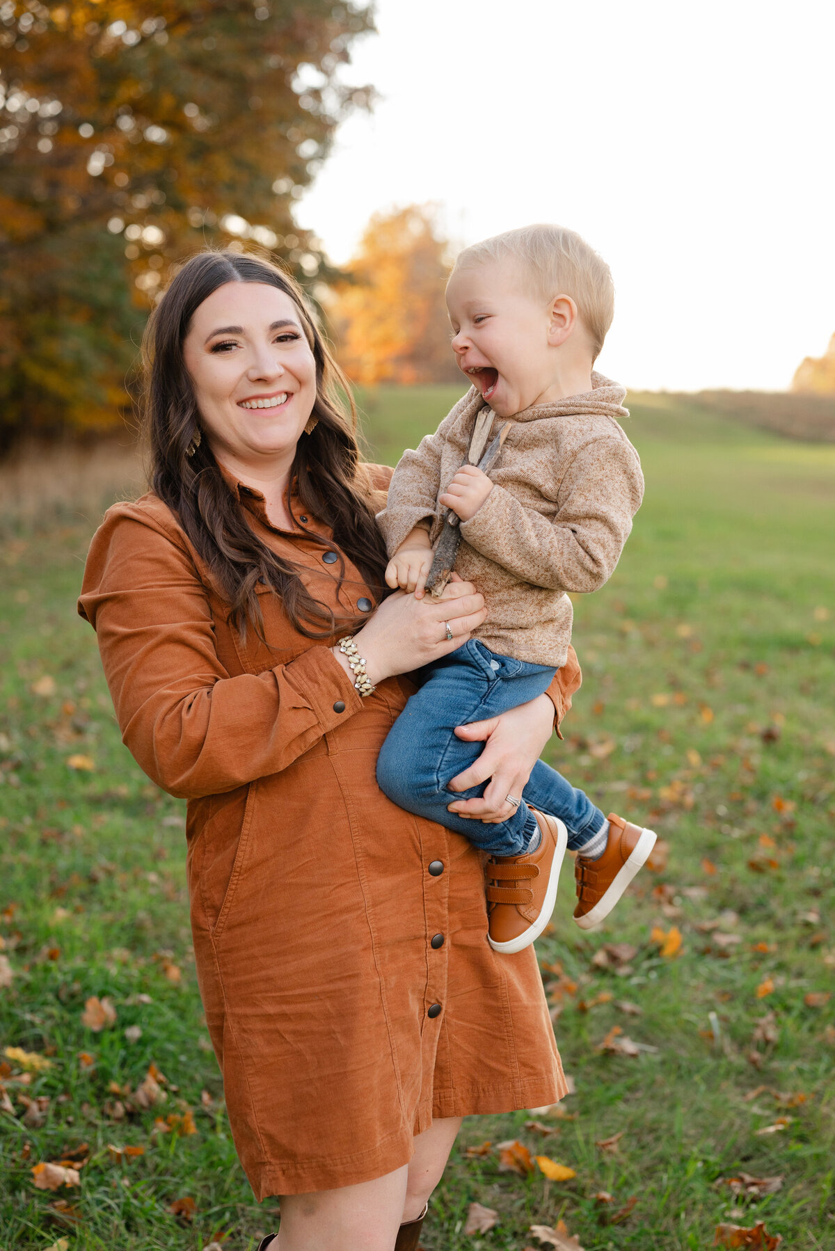 Mommy-son-laughing