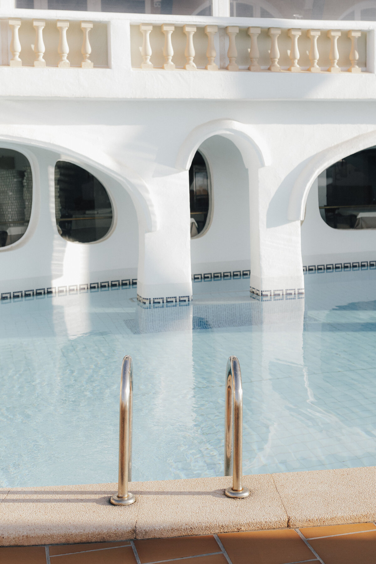 la-gran-tortuga-mallorca-poolside