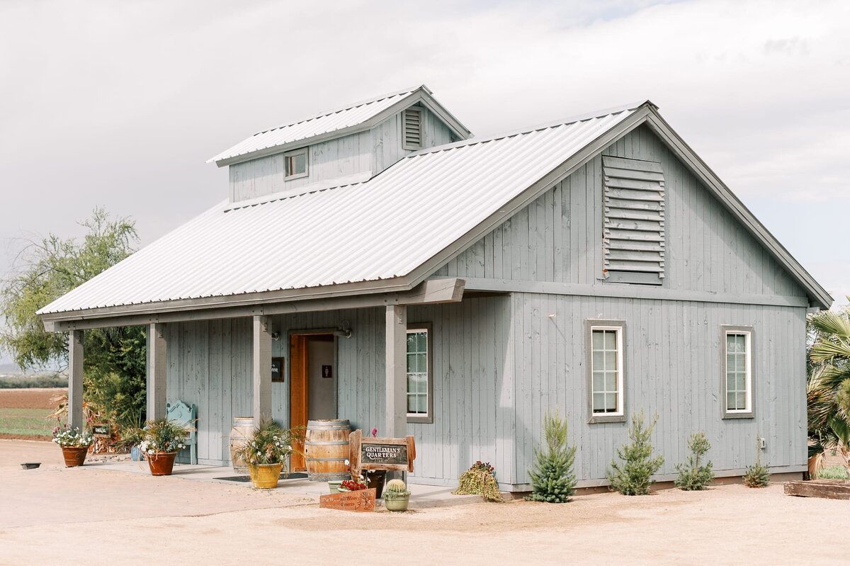 The Windmill Winery Wedding Photo by Leslie Ann Photography