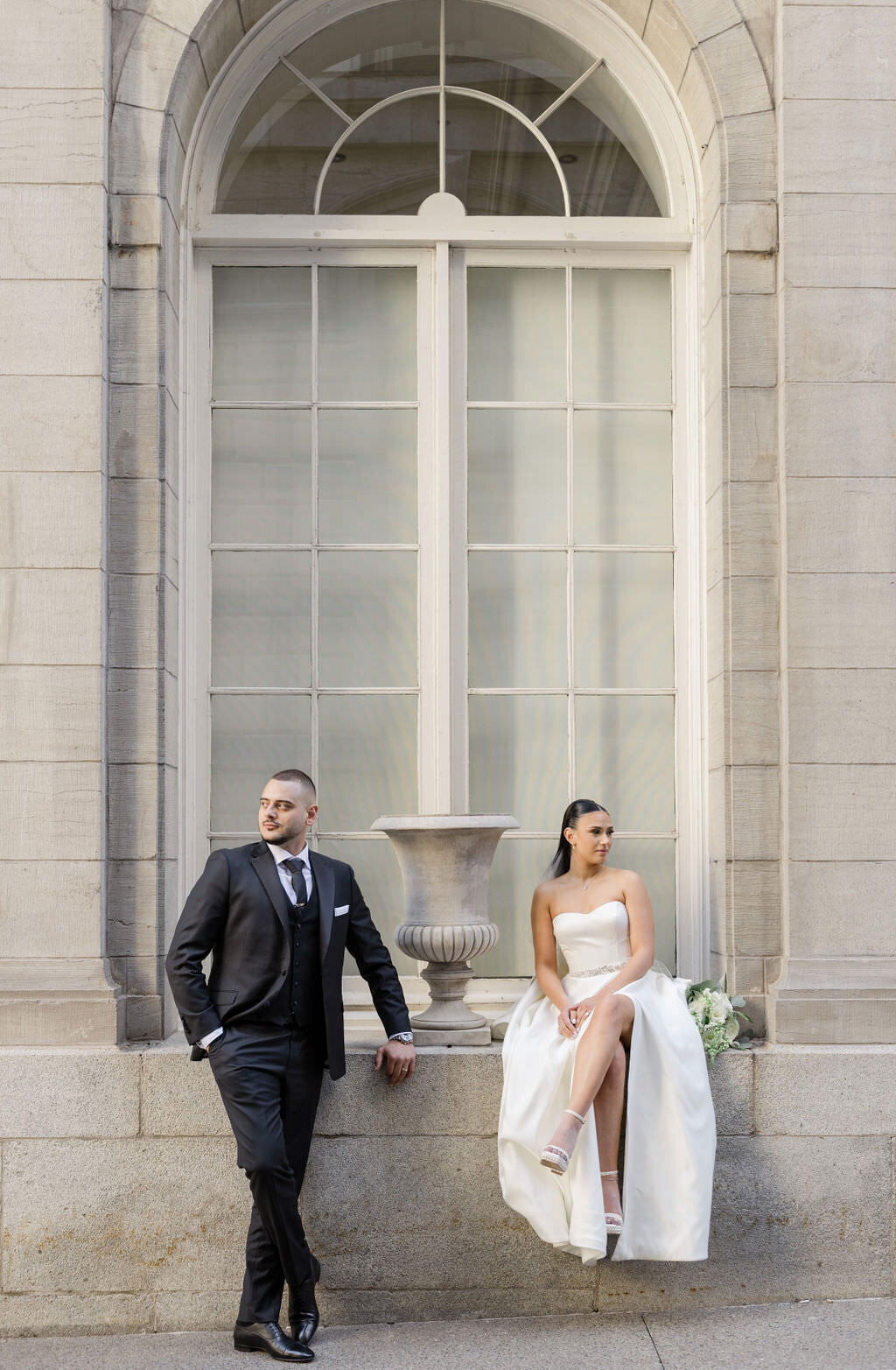 Old montreal editorial wedding photo | Montreal wedding photographer