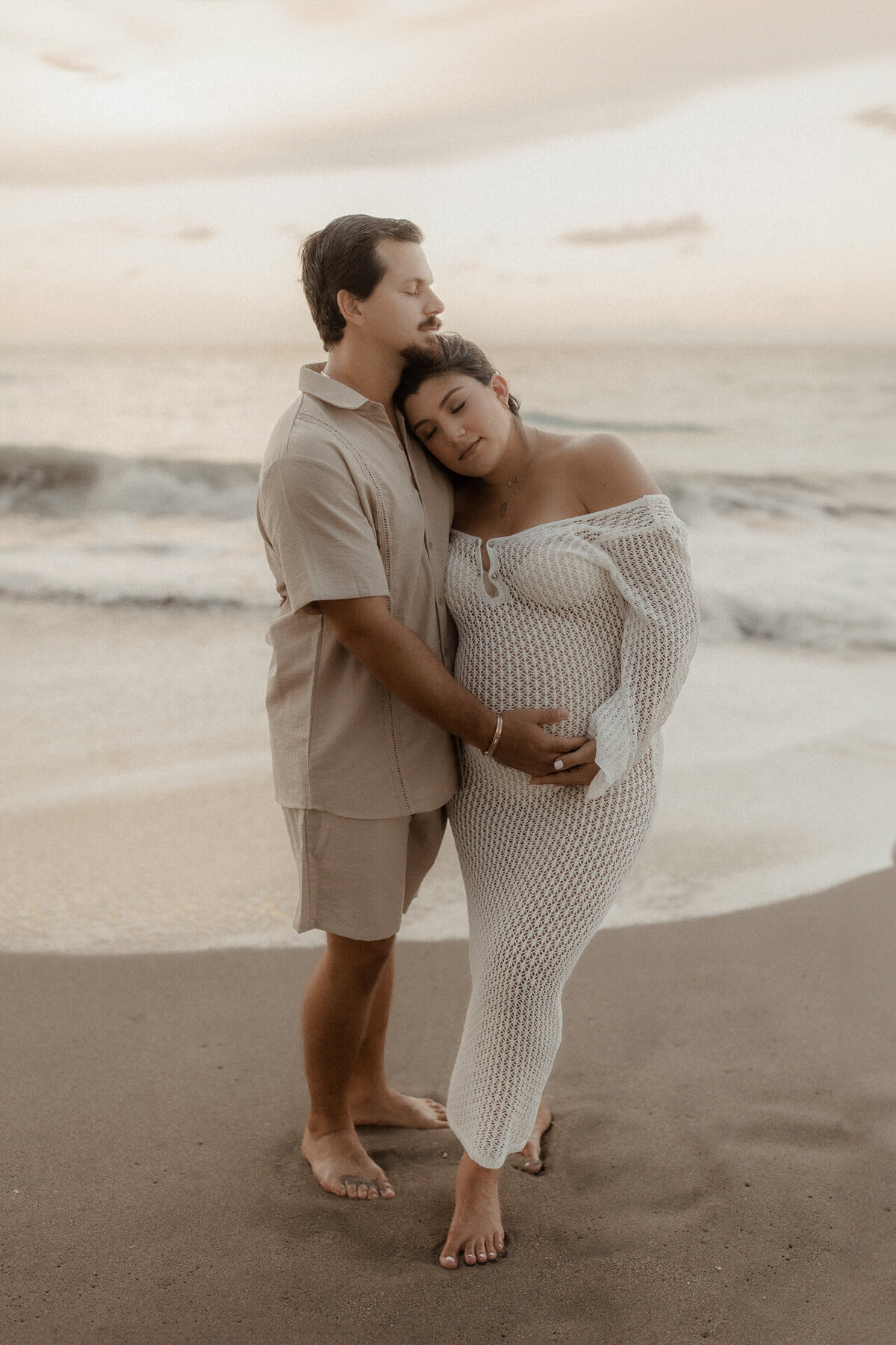 PALM BEACH LIFESTYLE MATERNITY PHOTOGRAPHER