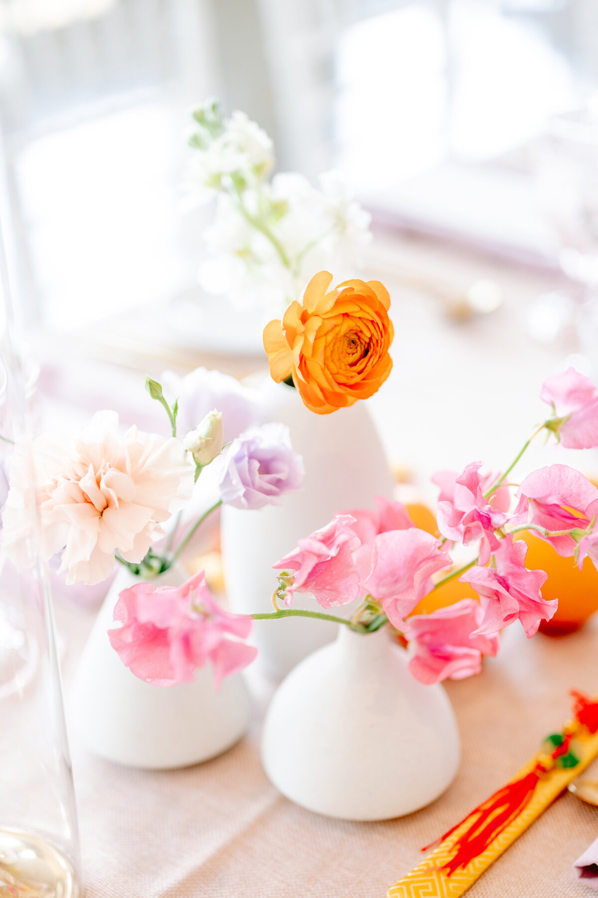 Le Belvedere-Bright-Spring-Floral-Wedding-Photography-by-Emma 14