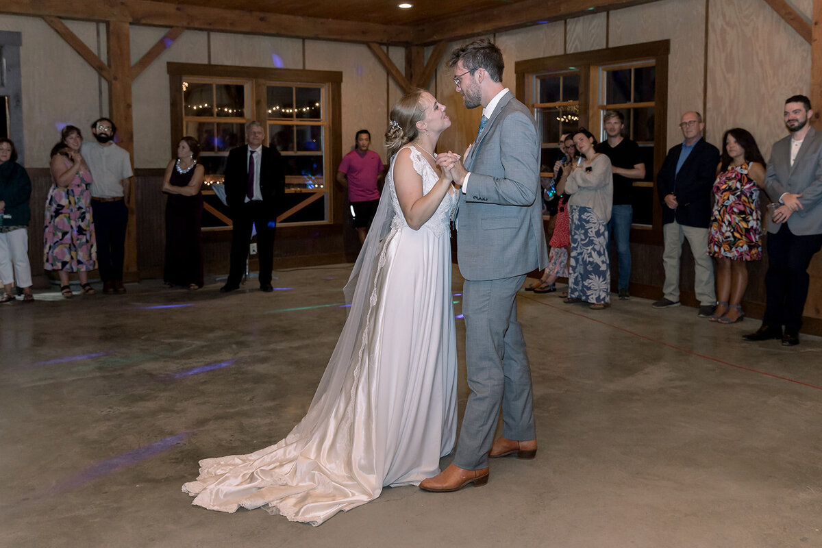 Detroit-Michigan-Wedding-Photographer-Sidney-and-Jay-27
